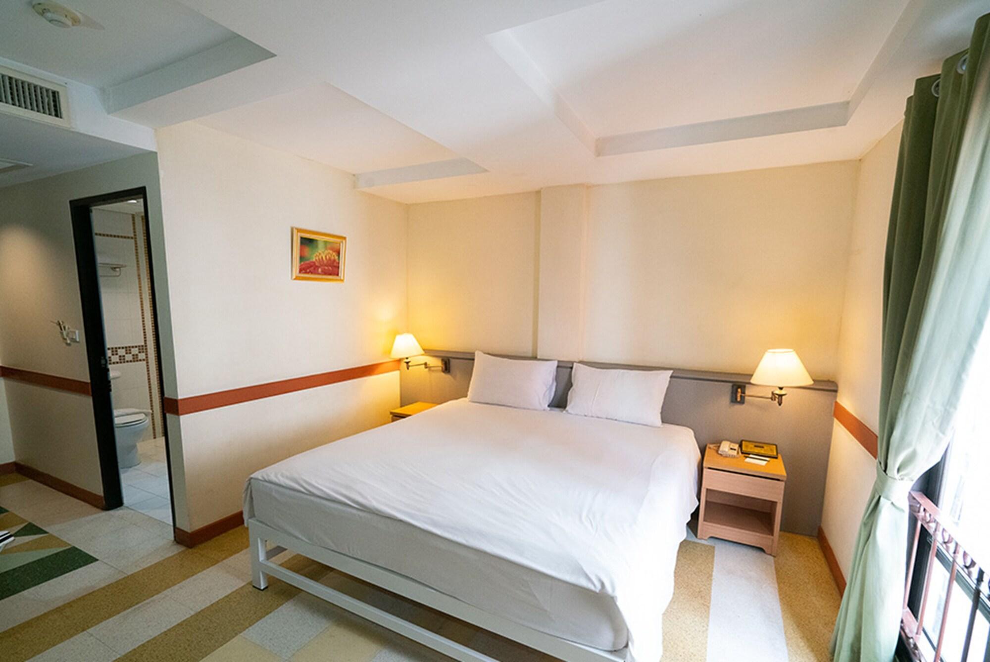 The Ecotel Bangkok Esterno foto